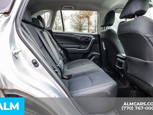 Used 2021 Toyota RAV4 LE image 22