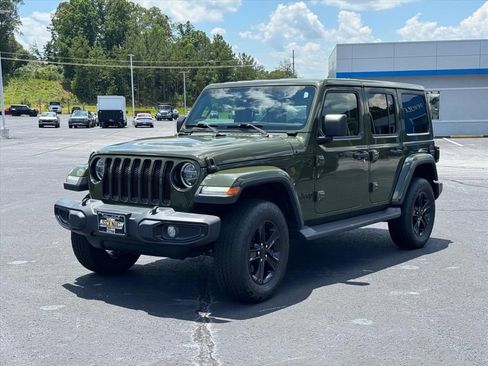 Used 2021 Jeep Wrangler Unlimited Sahara AWD/4WD image 7
