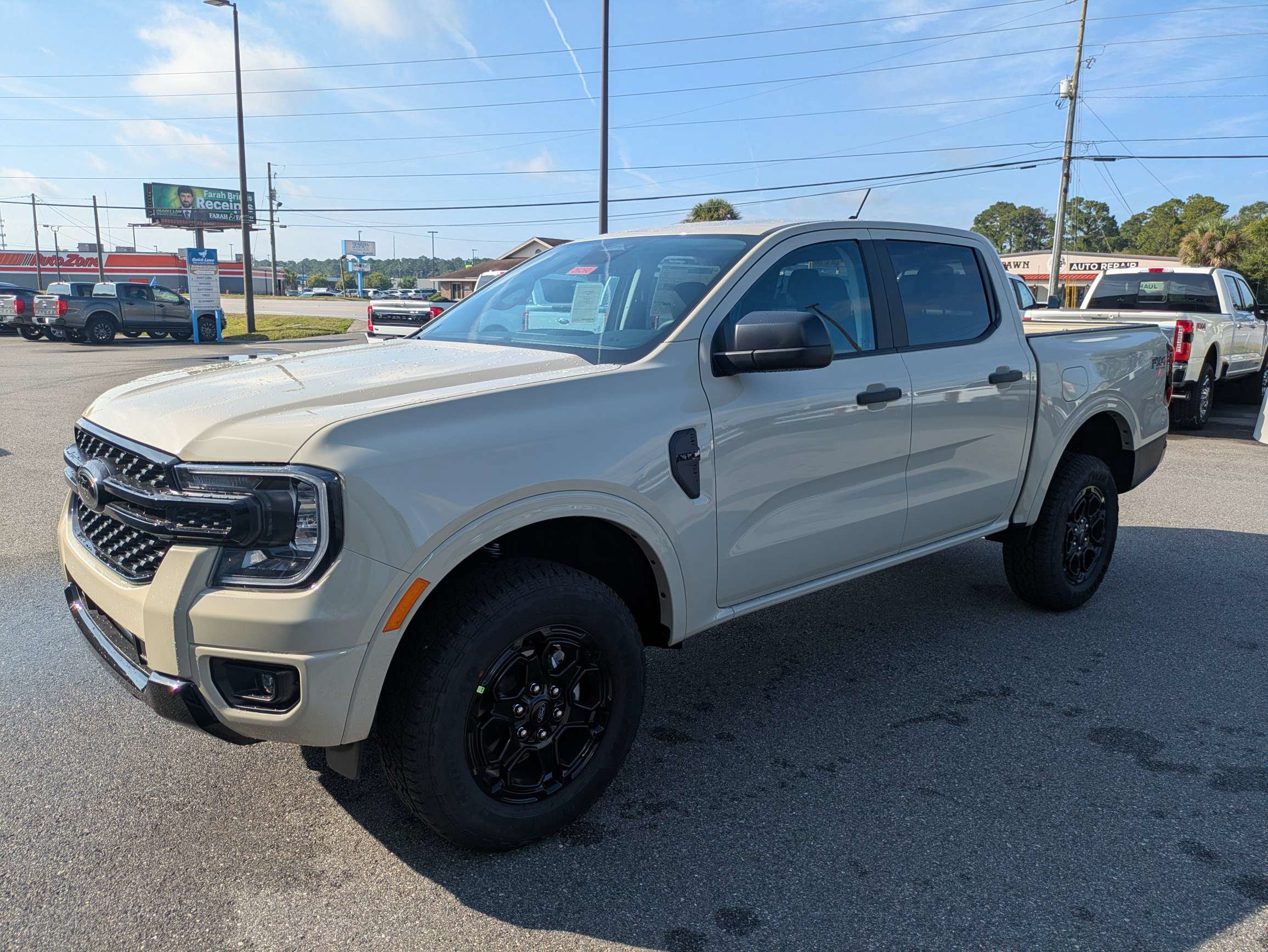 New 2026 Ford Ranger XLT w/ FX4 Off-Road Package AWD/4WD image 8