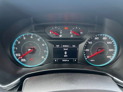 Used 2018 Chevrolet Equinox LT image 14