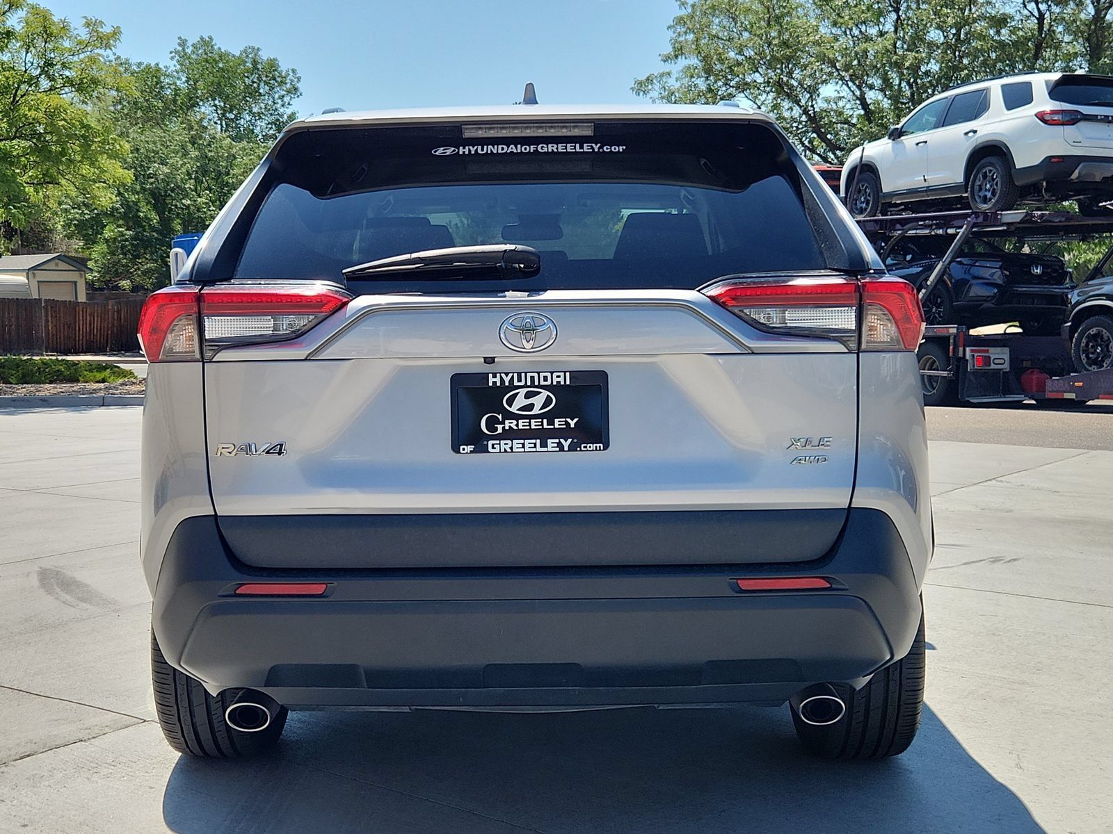 Used 2024 Toyota RAV4 XLE AWD/4WD image 4