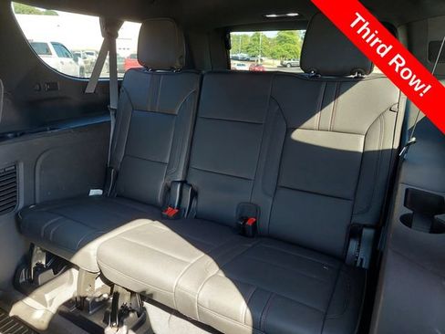 Used 2024 Chevrolet Suburban RST w/ Luxury Package AWD/4WD image 19