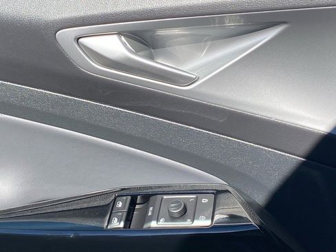 Used 2023 Volkswagen ID.4 Pro S image 17