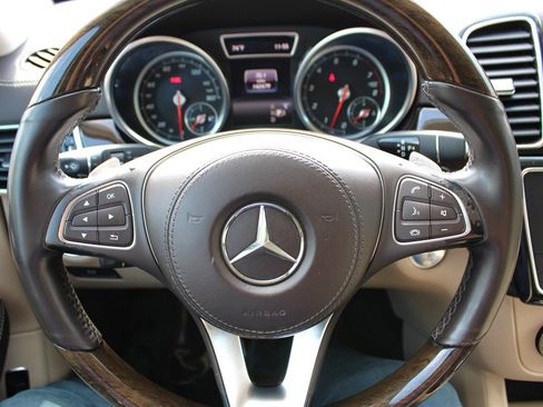 Used 2017 Mercedes-Benz GLS 450 4MATIC image 42