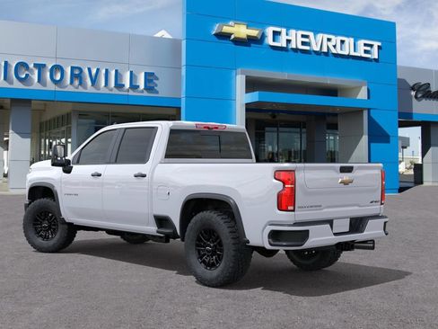 New 2026 Chevrolet Silverado 2500 ZR2 AWD/4WD image 3