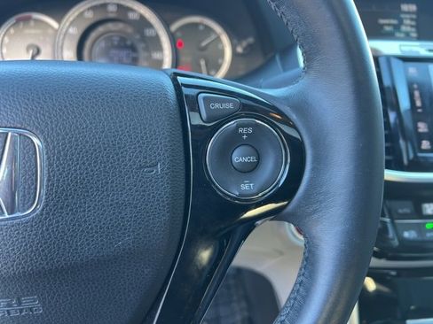 Used 2016 Honda Accord EX-L image 24