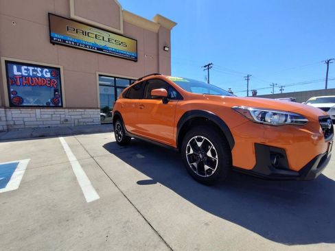 Used 2019 Subaru Crosstrek 2.0i Premium AWD/4WD image 2