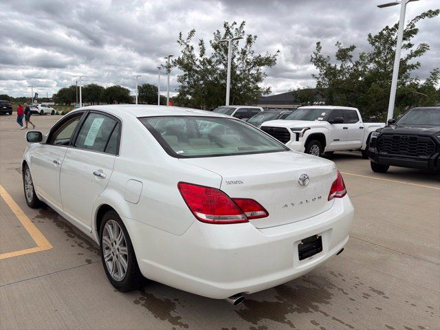 Used 2010 Toyota Avalon Limited FWD image 5