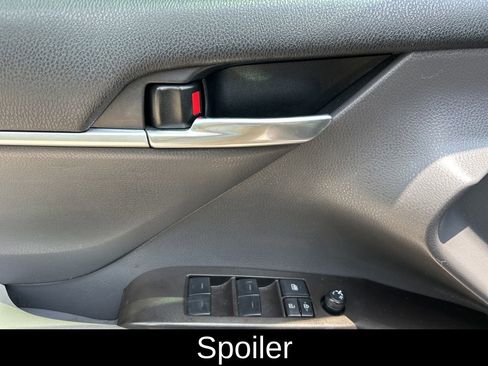 Used 2023 Toyota Camry SE w/ Convenience Package FWD image 18