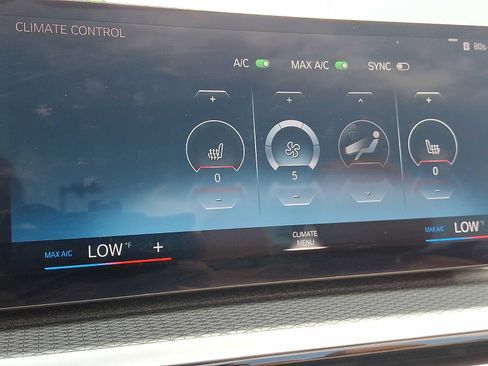 Used 2024 BMW 440i xDrive Convertible w/ Premium Package AWD/4WD image 26
