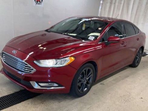 Used 2018 Ford Fusion SE w/ Equipment Group 201A FWD image 1