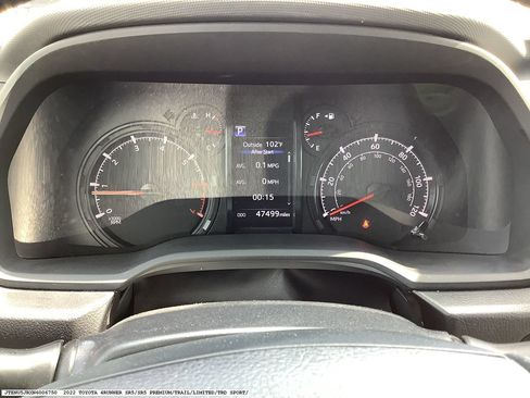 Used 2022 Toyota 4Runner SR5 Premium w/ Moonroof Package AWD/4WD image 10
