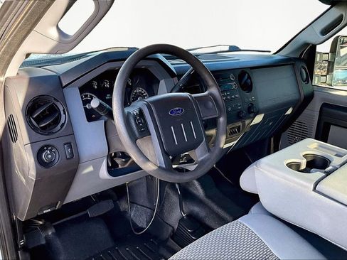 Used 2014 Ford F250 XL w/ Power Equipment Group image 13