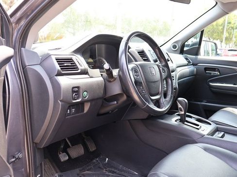 Used 2019 Honda Ridgeline RTL image 24