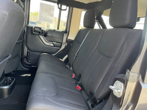 Used 2014 Jeep Wrangler Unlimited Sport w/ Quick Order Package 24S AWD/4WD image 26