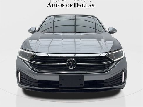 Used 2024 Volkswagen Jetta SEL image 4