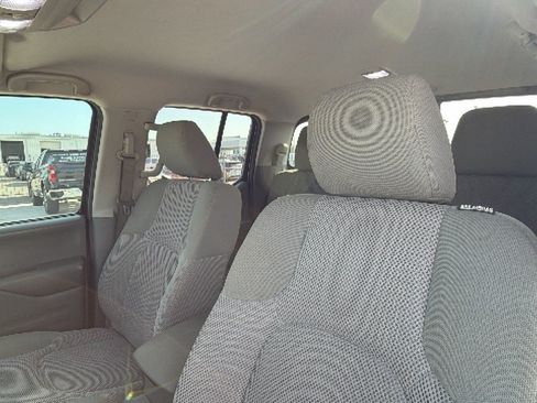 Used 2019 Nissan Frontier SV w/ Value Truck Package RWD image 13