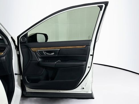 Used 2018 Honda CR-V Touring image 33