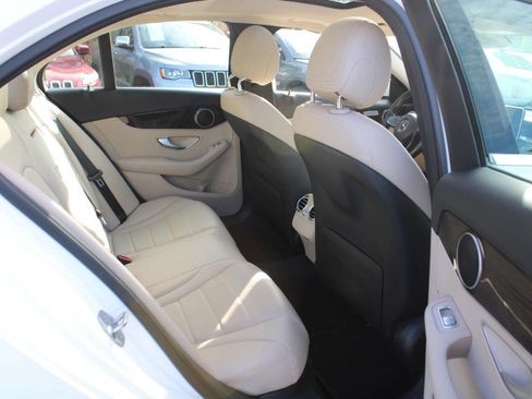 Used 2016 Mercedes-Benz C 300 4MATIC Sedan image 28