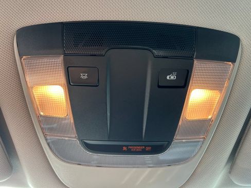 Used 2023 Kia Sorento LX AWD/4WD image 23