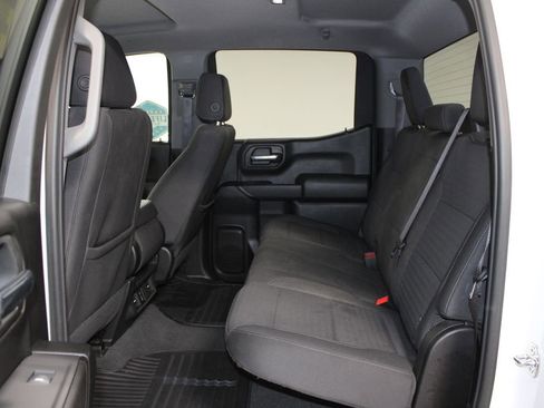 Used 2024 Chevrolet Silverado 1500 Custom image 24