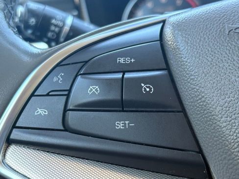 Used 2022 Cadillac XT5 Premium Luxury image 16