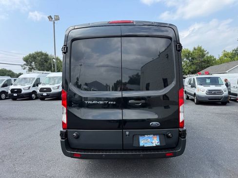 Used 2015 Ford Transit 250 148 Medium Roof RWD image 37