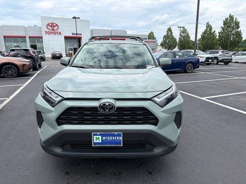 Certified 2022 Toyota RAV4 XLE w/ Convenience Package AWD/4WD image 2