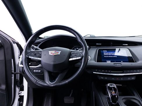 Used 2021 Cadillac XT4 Premium Luxury AWD/4WD image 23