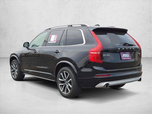Used 2019 Volvo XC90 T5 Momentum w/ Multimedia Package AWD/4WD image 7