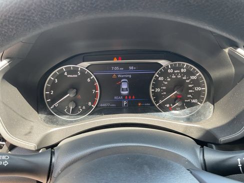Used 2024 Nissan Altima 2.5 SV FWD image 35