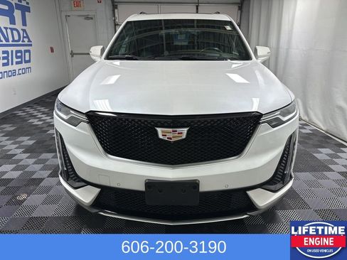 Used 2024 Cadillac XT6 Sport w/ Technology Package image 7