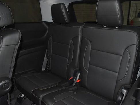 Used 2020 GMC Acadia SLT image 34