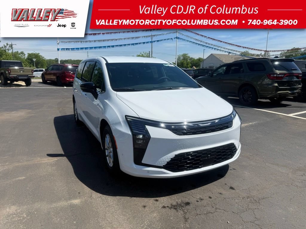 New 2027 Chrysler Pacifica Select w/ Family Tech Group FWD image 1
