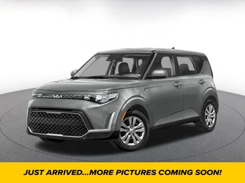 Used 2025 Kia Soul LX w/ LX Technology Package FWD image 1