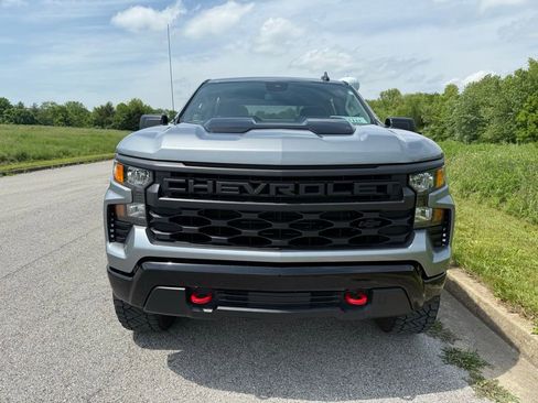 Used 2024 Chevrolet Silverado 1500 Custom Trail Boss w/ LPO, Dark Essentials Package AWD/4WD image 16
