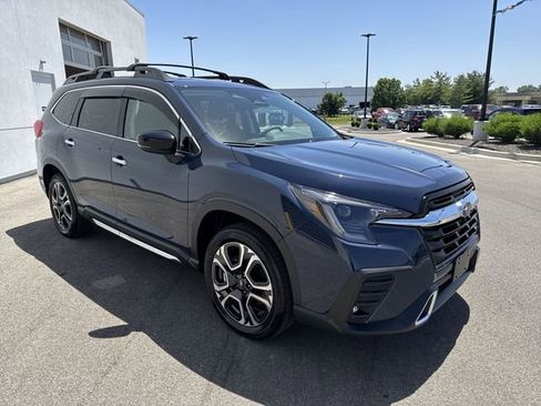 Certified 2025 Subaru Ascent Touring AWD/4WD image 7