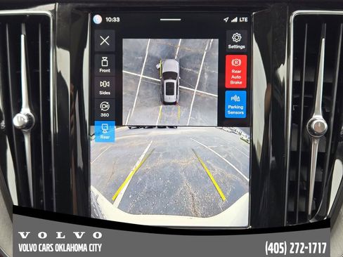 Certified 2025 Volvo XC60 B5 Plus AWD/4WD image 14