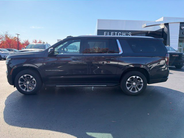 Used 2025 Chevrolet Suburban LS AWD/4WD image 9