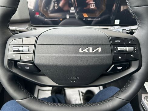 New 2026 Kia Sportage EX image 24