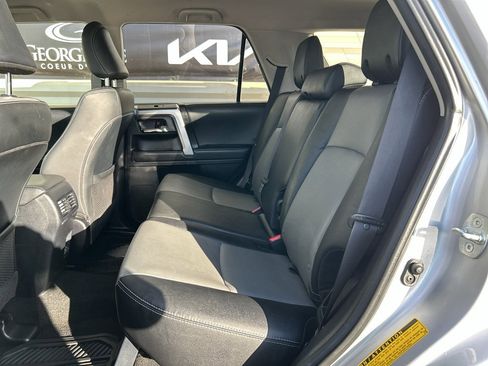 Used 2020 Toyota 4Runner SR5 Premium image 13