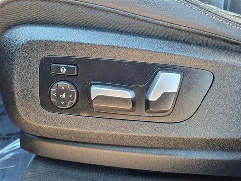 Used 2020 BMW X5 xDrive40i w/ Convenience Package AWD/4WD image 18