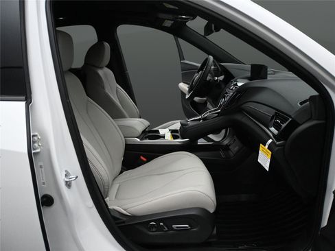 Certified 2026 Acura RDX SH-AWD image 17