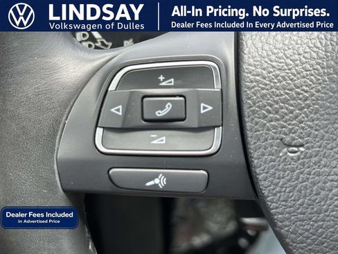 Used 2013 Volkswagen Jetta SE FWD image 19