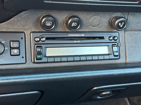 Used 1998 Porsche 911 Carrera S image 21