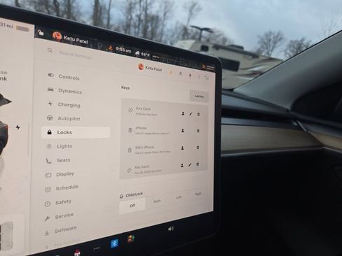 Used 2022 Tesla Model Y Performance AWD/4WD image 18