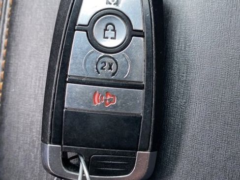 Used 2022 Ford Bronco Badlands w/ Sasquatch Package image 23