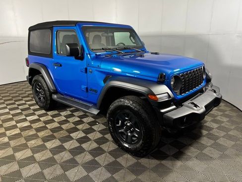Used 2024 Jeep Wrangler Sport AWD/4WD image 7