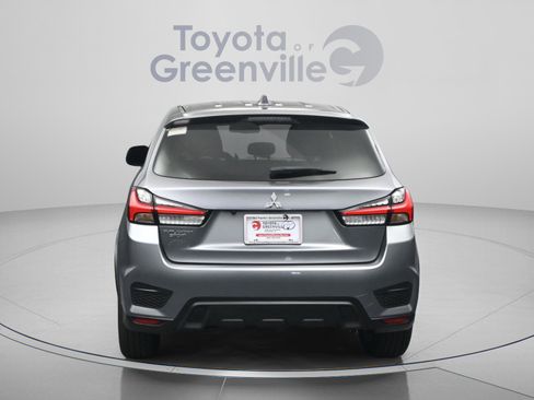 Used 2022 Mitsubishi Outlander Sport ES FWD image 12