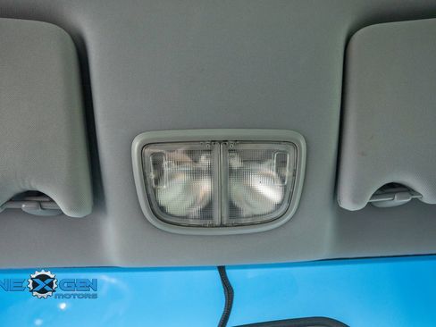 Used 2006 Buick LaCrosse CXL w/ Chrome Appearance Package FWD image 18